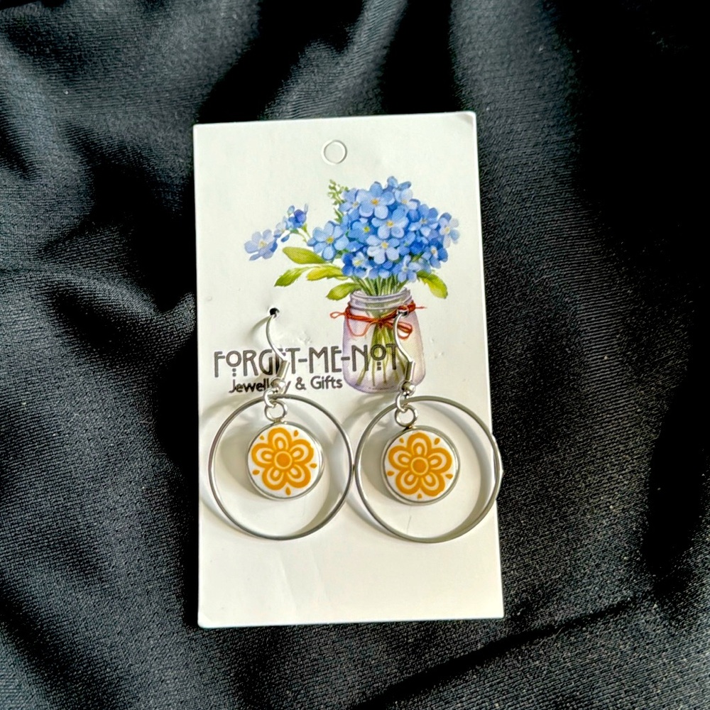Corelle “butterfly gold” china handmade stainless steel buckle free earrings